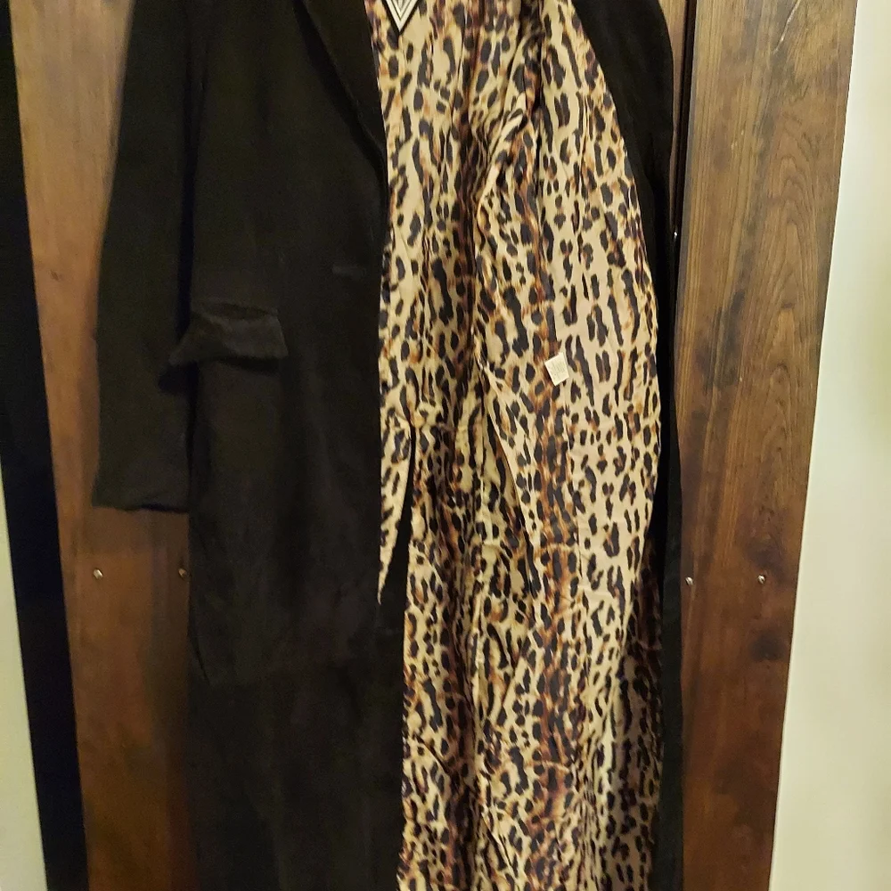 Black Suede Trench Coat: barely worn great condition - Picture 6 of 7